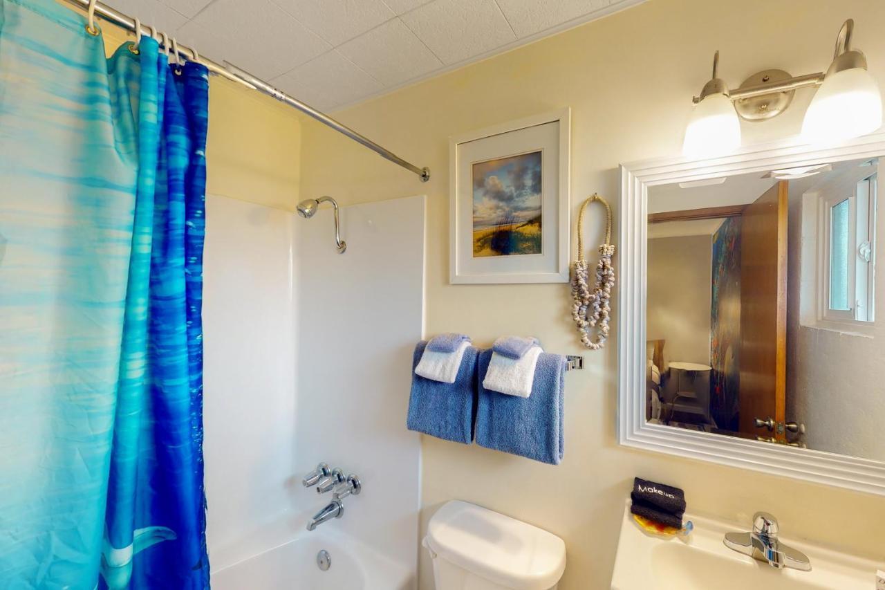 Lamplighter Inn - Tropical Fish Cove And Octopus Encounter Bandon Luaran gambar